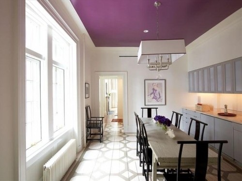 Фиолетовые натяжные потолки в стильном интерьере