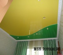 Двухуровневый двухцветный натяжной потолок: цена от 1800 рублей за кв.метр